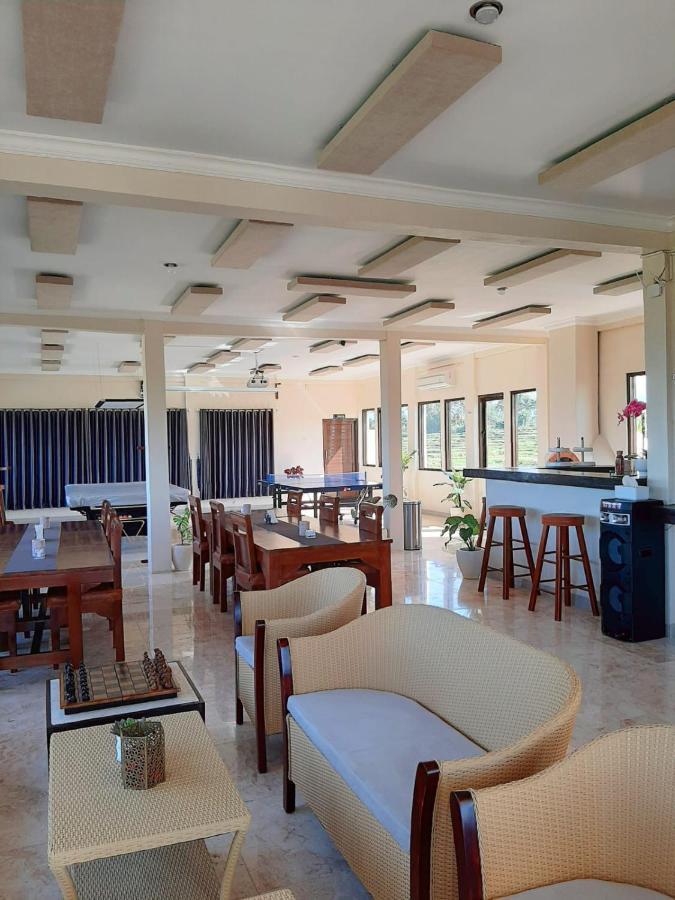 Medewi Manor Aparthotel Airsatang Bagian luar foto