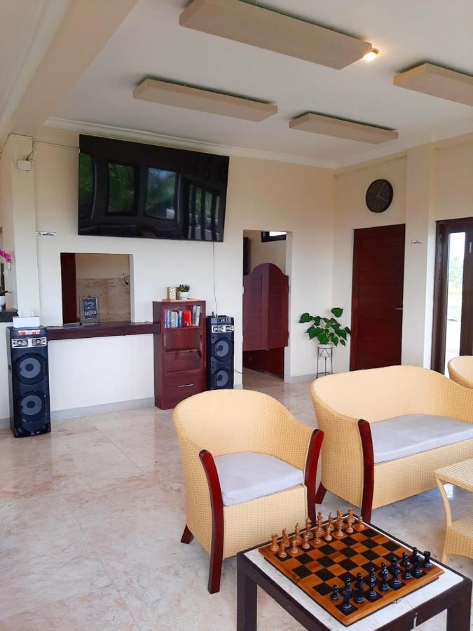 Medewi Manor Aparthotel Airsatang Bagian luar foto
