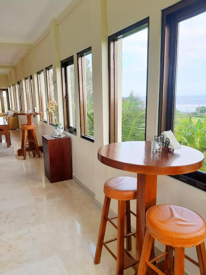 Medewi Manor Aparthotel Airsatang Bagian luar foto