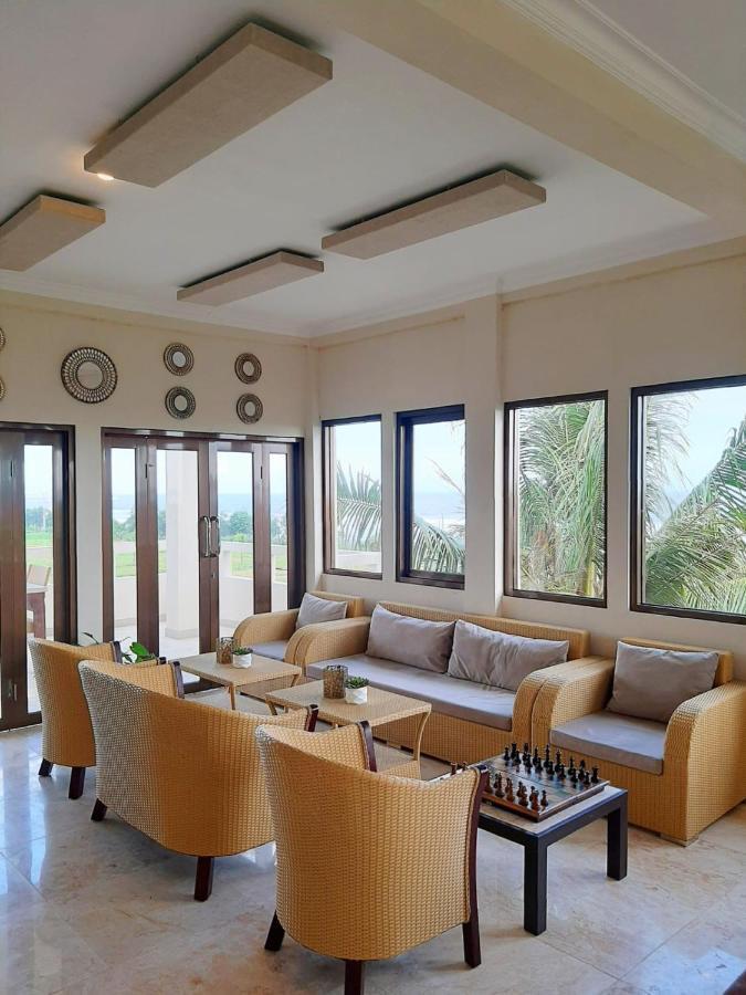 Medewi Manor Aparthotel Airsatang Bagian luar foto