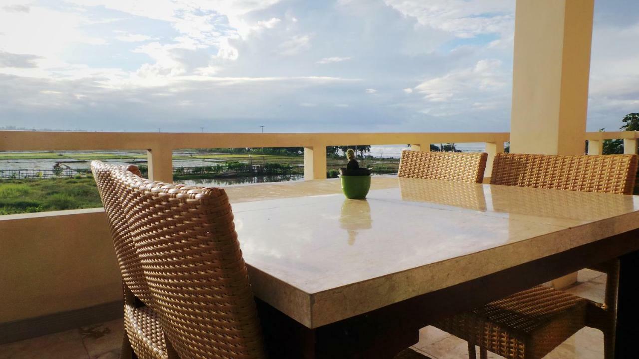 Medewi Manor Aparthotel Airsatang Bagian luar foto